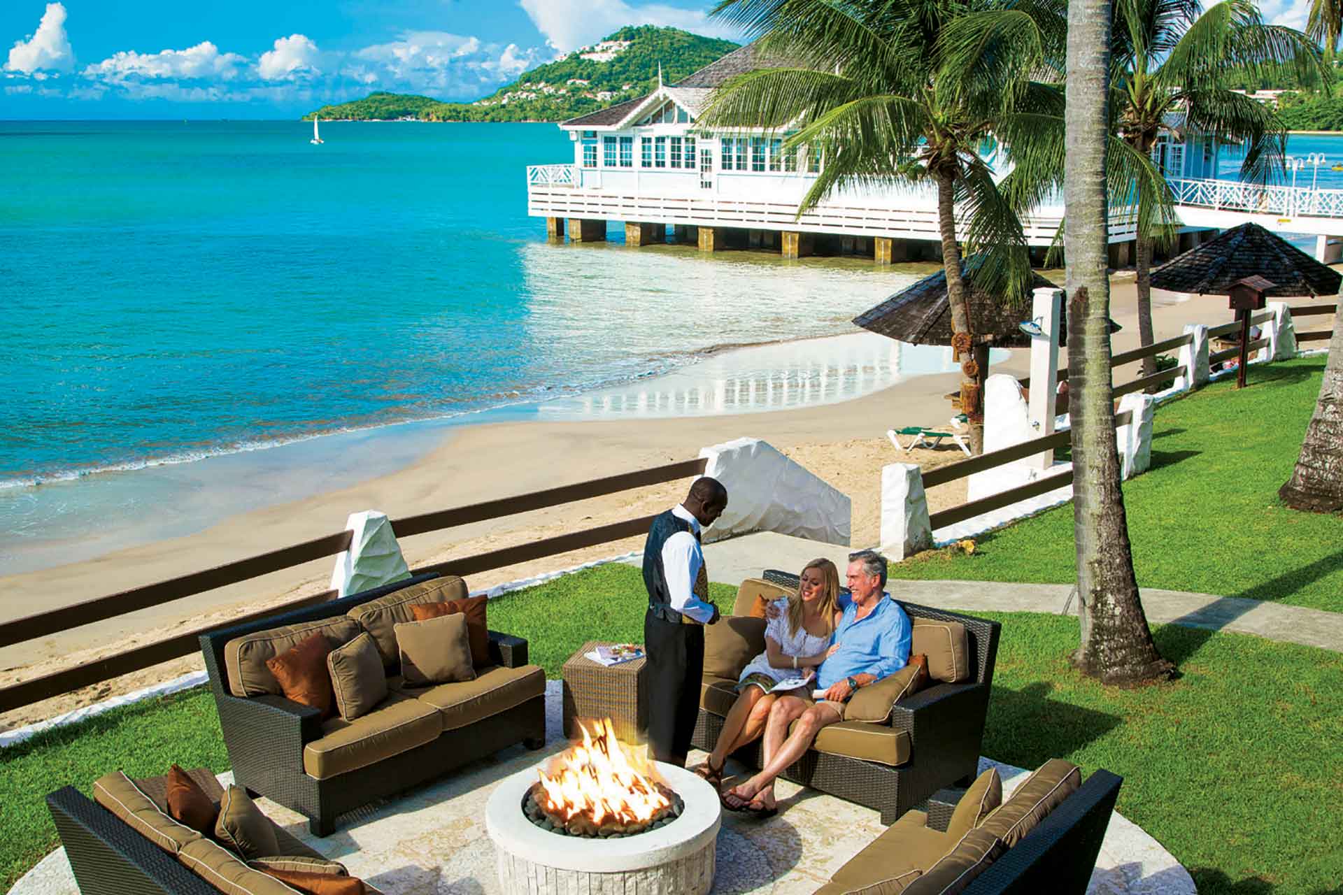 Sandals Halcyon Beach