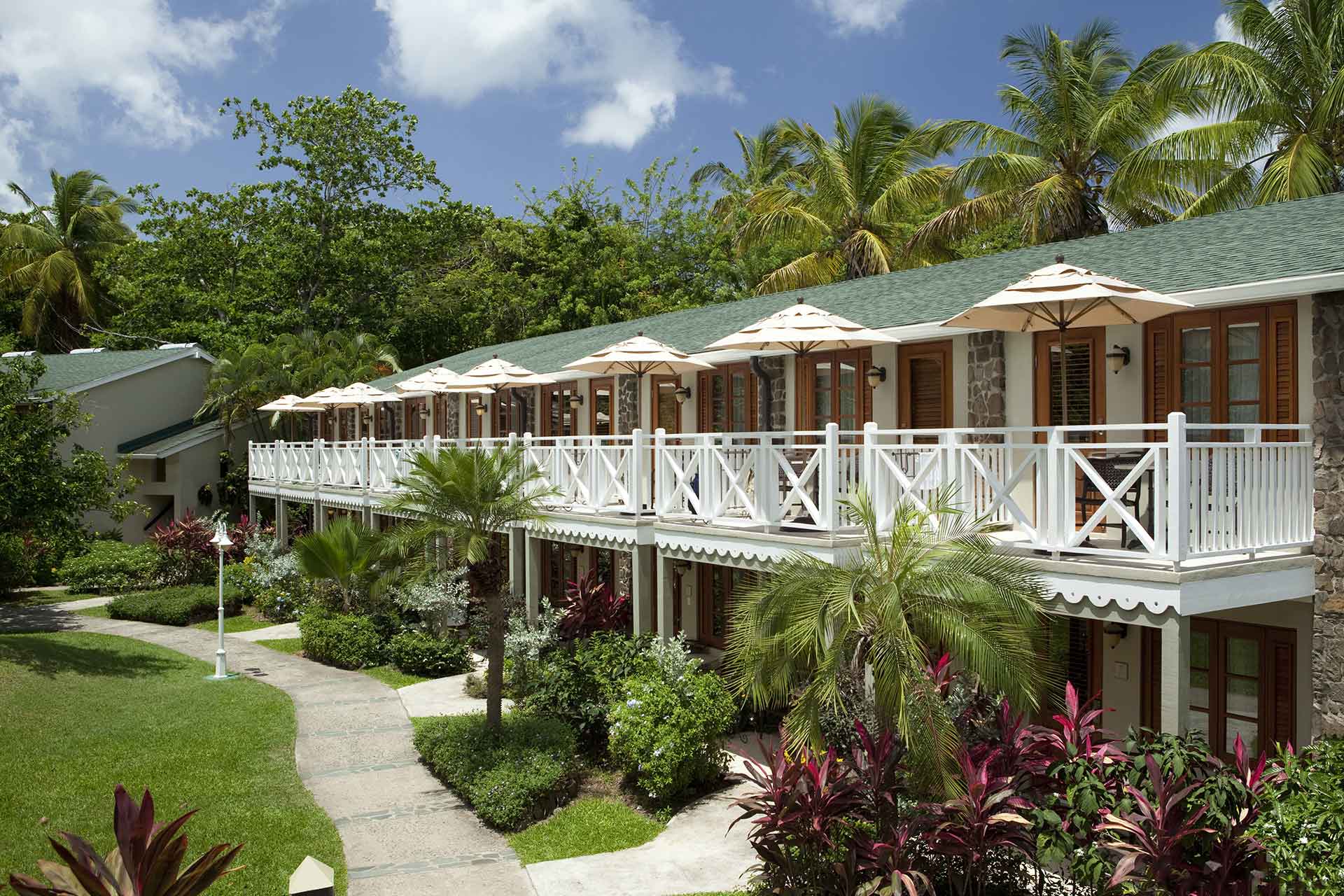 Sandals Halcyon Beach